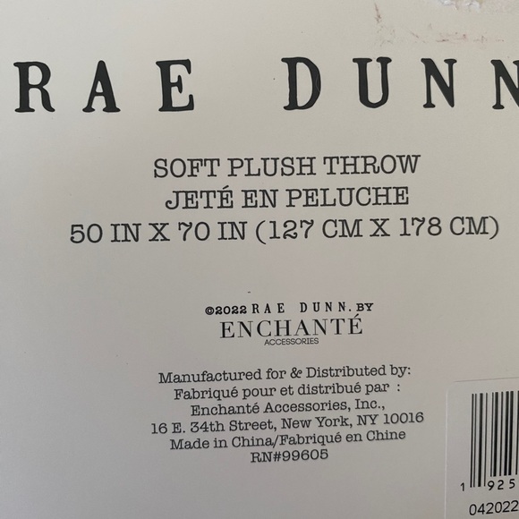 RAE DUNN PURPLE SUPER SUPER PLUSH THROW - Size 50” x 70” - Picture 12 of 12